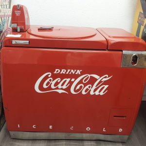 1940 Coca Cola Machine